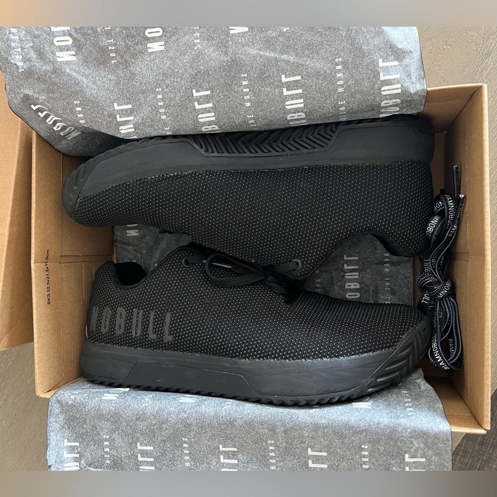 NOBULL SF Trainers. Size 10.5M. Black.
